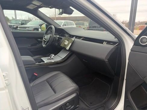 Used 2024 Land Rover Range Rover Evoque S AWD/4WD image 46