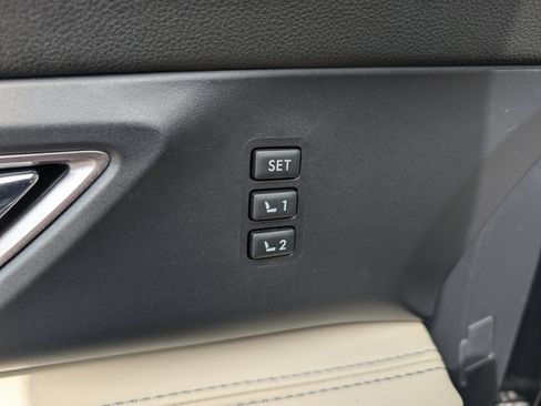 Used 2024 Subaru Ascent Limited AWD/4WD image 21