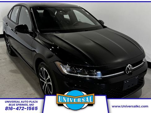 Used 2025 Volkswagen Jetta Sport FWD image 1