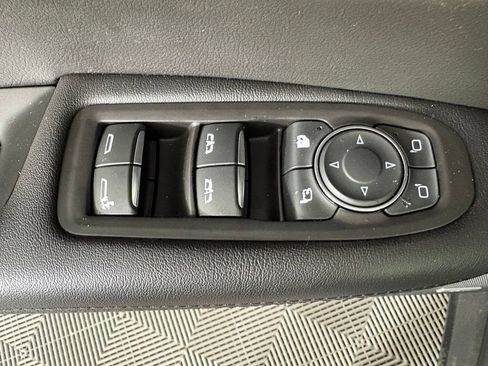 Used 2019 Cadillac XT5 Luxury FWD image 19