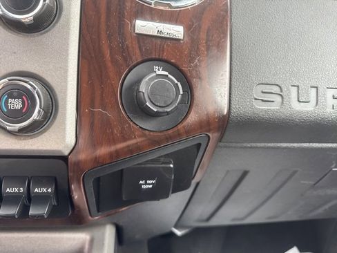 Used 2013 Ford F250 Lariat w/ Chrome Pkg image 20