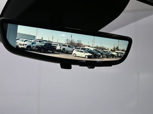 Used 2025 Chevrolet Suburban High Country AWD/4WD image 32