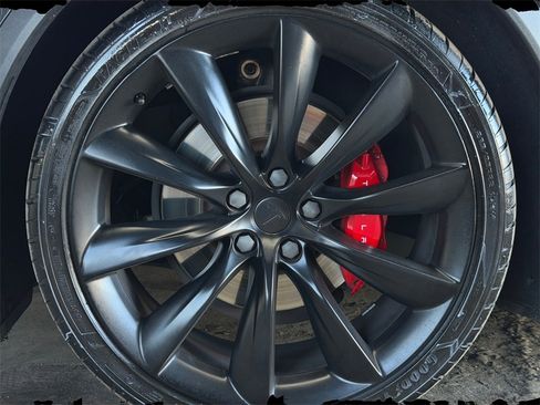 Used 2016 Tesla Model X P90D image 26
