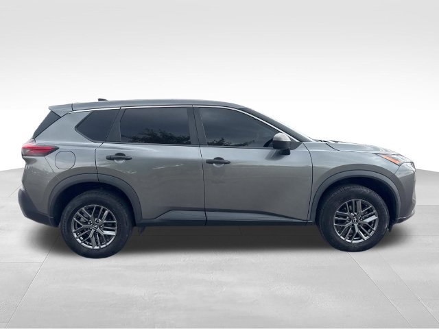 Used 2023 Nissan Rogue S FWD image 10