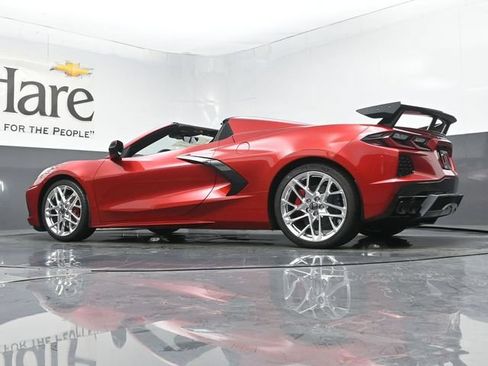New 2027 Chevrolet Corvette Stingray Convertible w/ Stealth Interior Trim Package RWD image 35