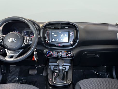 Used 2021 Kia Soul LX FWD image 15