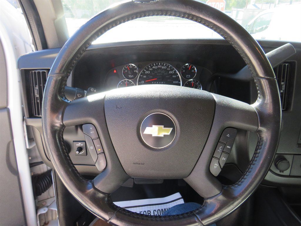 Used 2021 Chevrolet Express 2500 w/ Driver Convenience Package RWD image 6