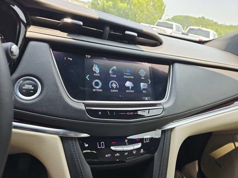 Used 2017 Cadillac XT5 Luxury w/ Driver Awareness Package FWD image 26