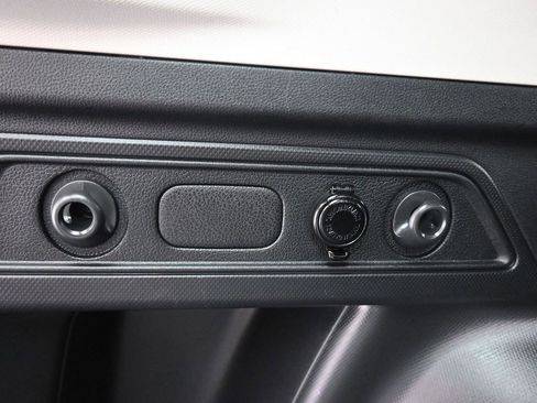 Used 2023 Subaru Forester Sport image 47