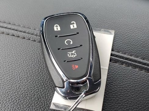 Used 2025 Chevrolet Malibu LT image 36