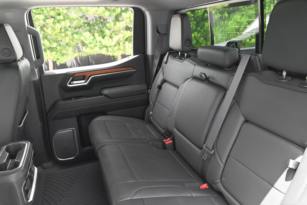 Used 2023 GMC Sierra 1500 Denali w/ Denali Reserve Package AWD/4WD image 11