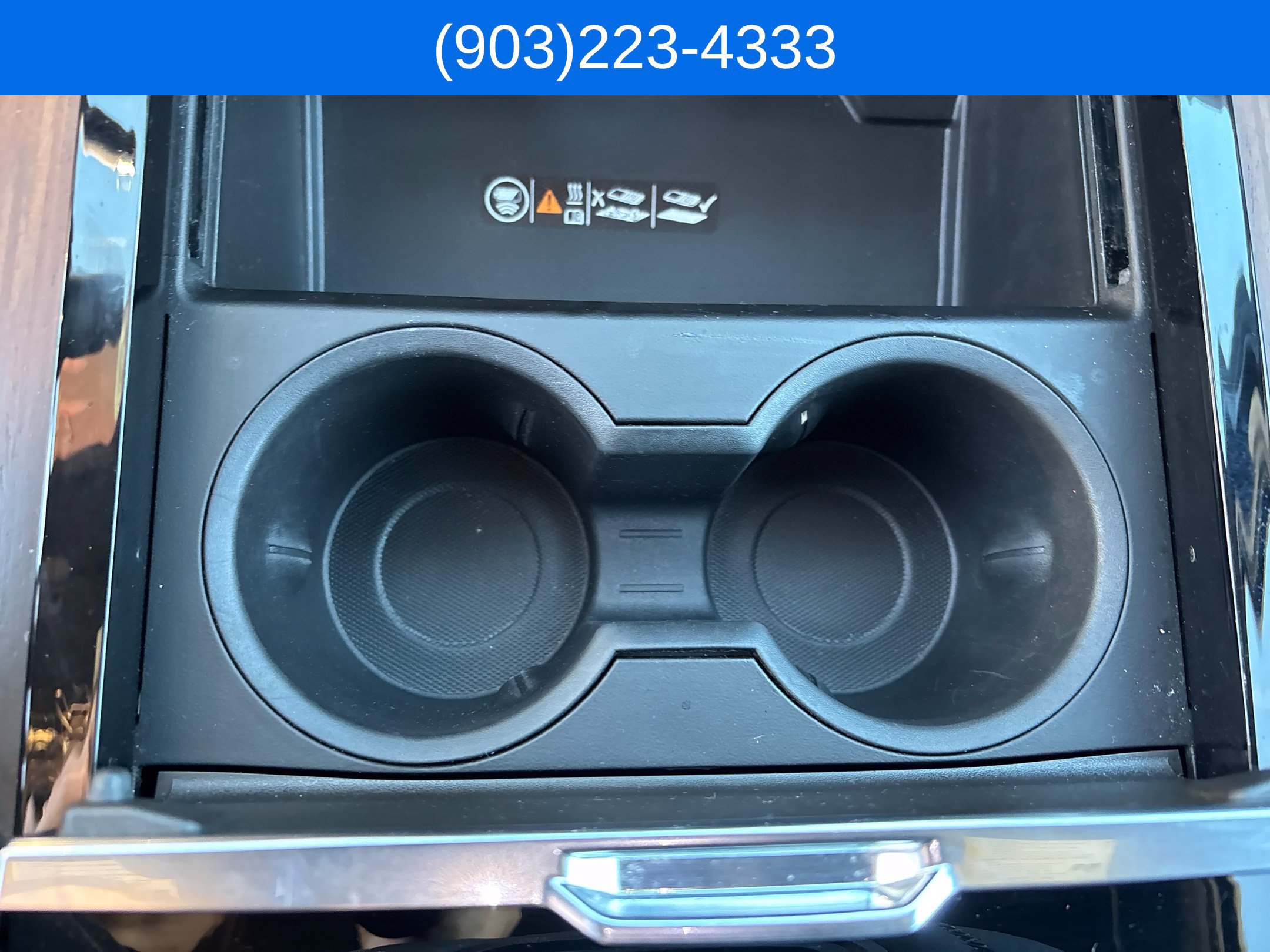 Used 2025 GMC Yukon Denali AWD/4WD image 40