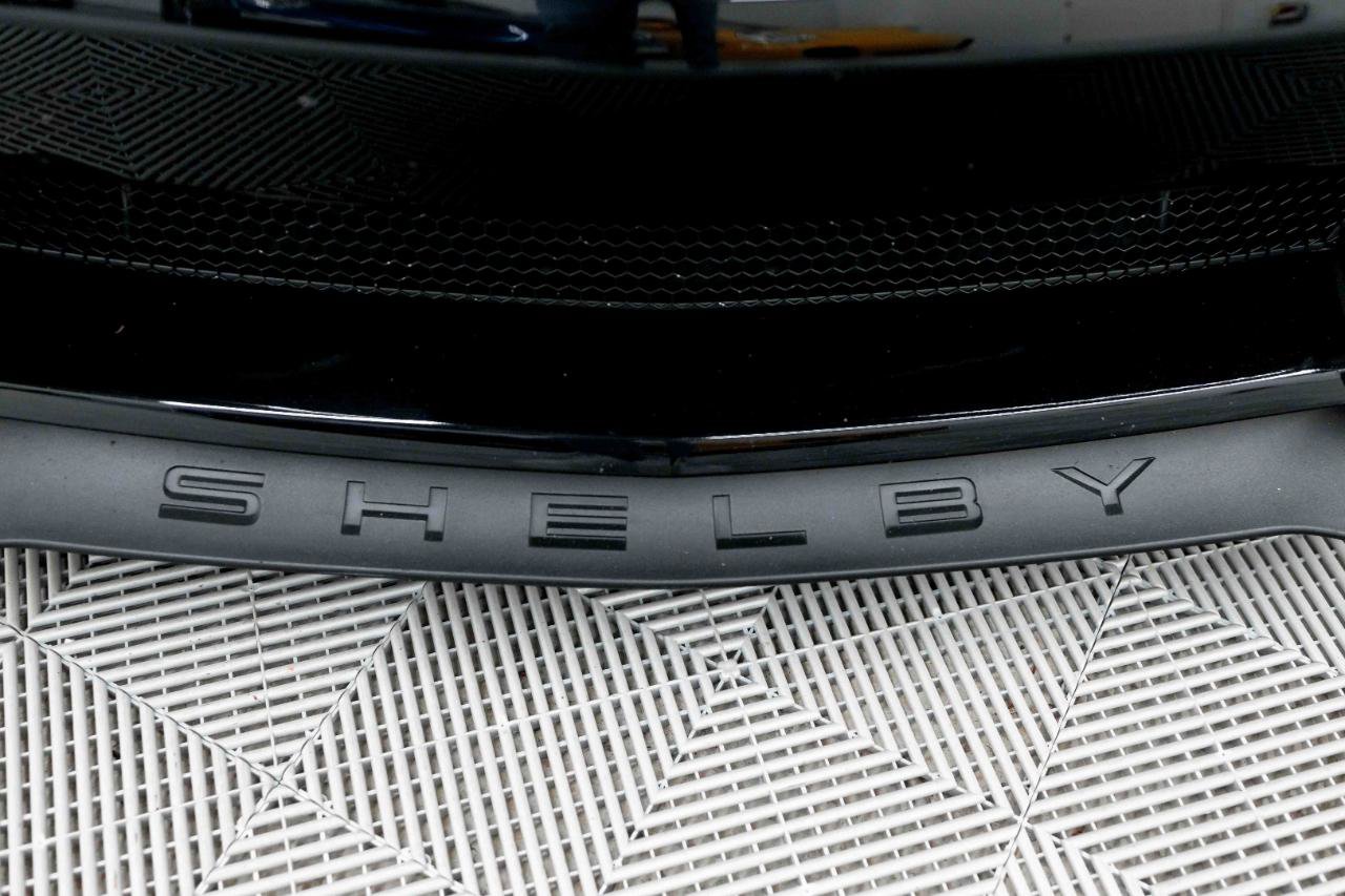 Used 2021 Ford Mustang Shelby GT500 w/ Carbon Fiber Track Pack RWD image 17