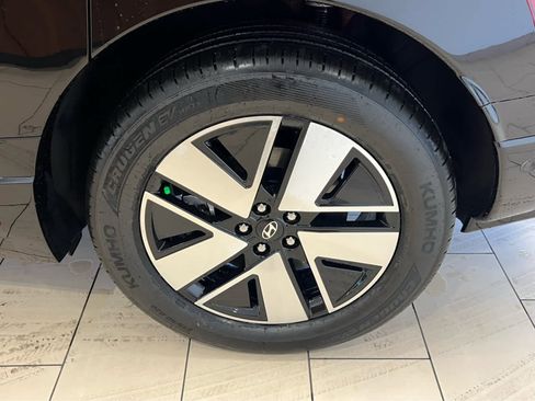 New 2026 Hyundai Ioniq 9 SEL AWD/4WD image 14