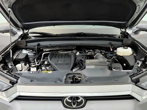 Used 2025 Toyota Grand Highlander AWD Hybrid image 49