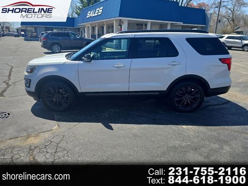 Used 2017 Ford Explorer XLT w/ XLT Appearance Package AWD/4WD image 1
