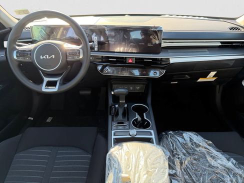 New 2026 Kia K5 LXS FWD image 12