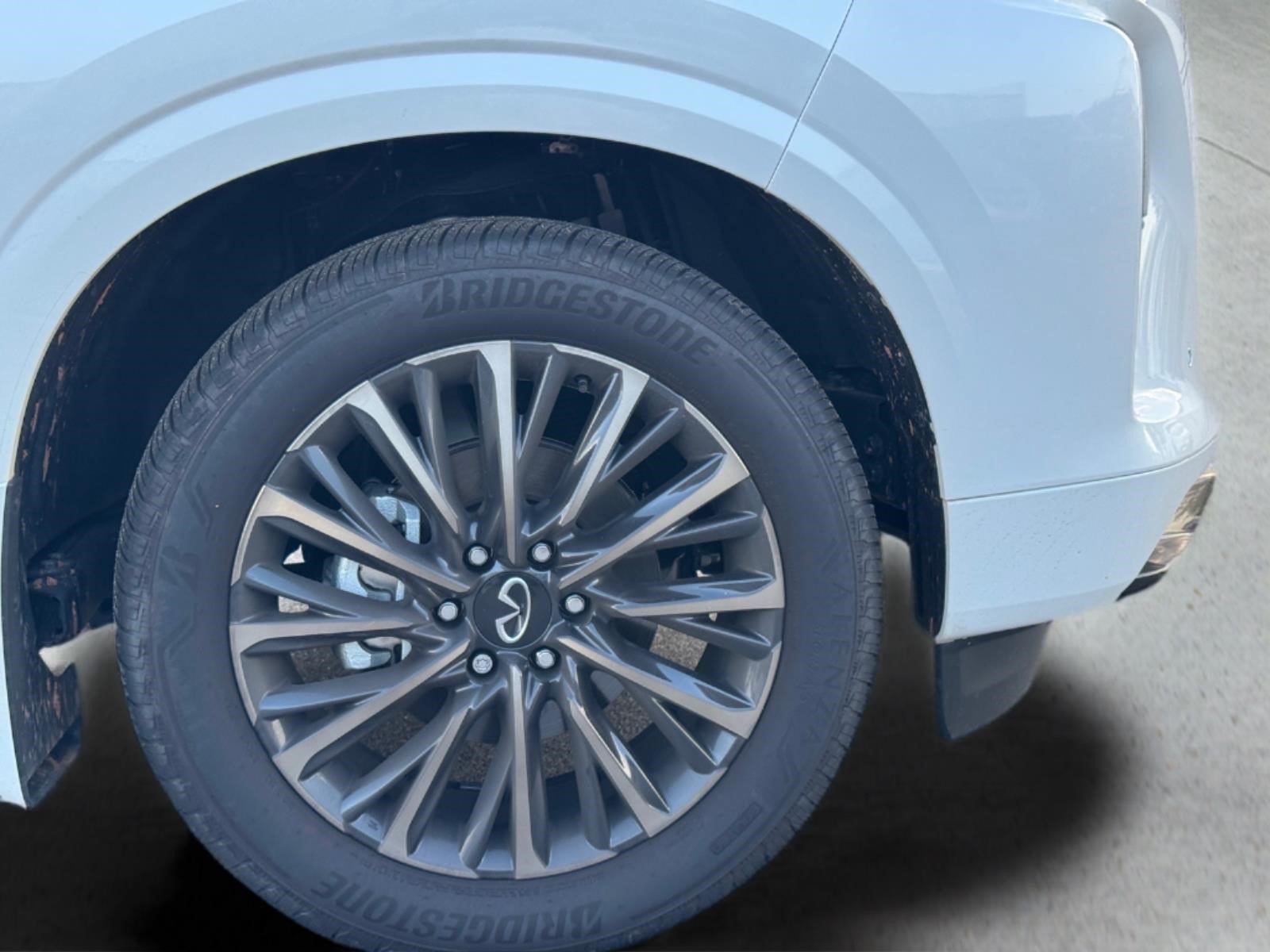 New 2026 INFINITI QX80 Autograph w/ Premium Cargo Package AWD/4WD image 9