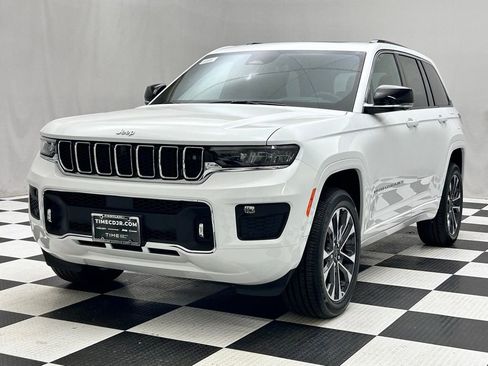 New 2025 Jeep Grand Cherokee Overland w/ Adv Protech Group III image 4