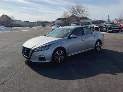 Used 2021 Nissan Altima 2.5 SV