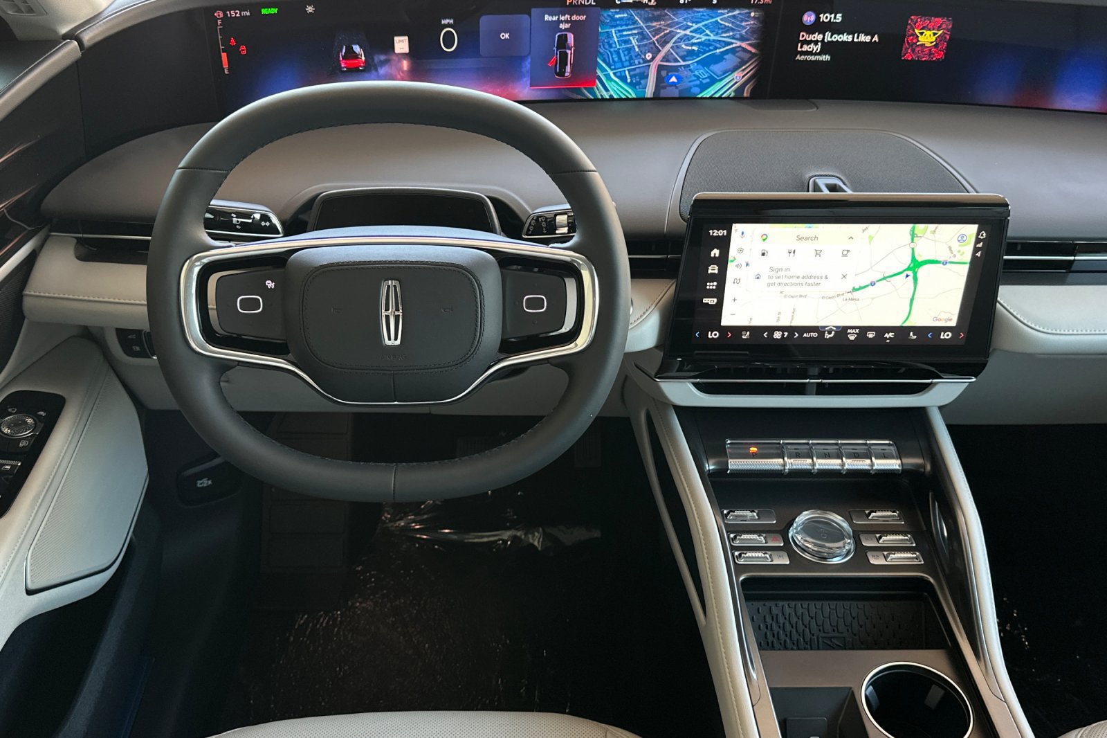 New 2026 Lincoln Nautilus Premier AWD/4WD image 13
