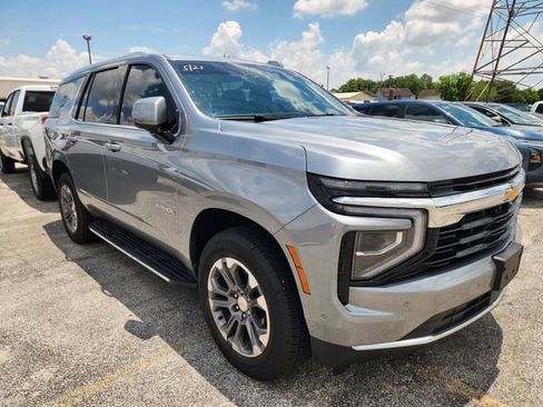Used 2025 Chevrolet Tahoe LS RWD image 1