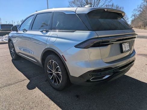 New 2026 Lincoln Nautilus Premier image 2