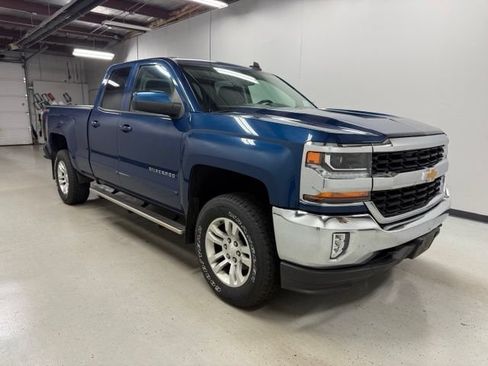 Certified 2017 Chevrolet Silverado 1500 LT w/ All Star Edition AWD/4WD image 3