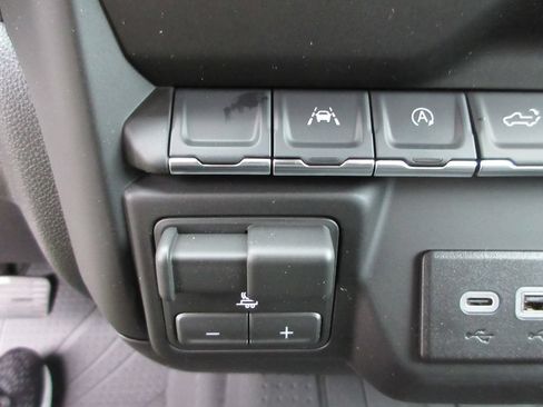New 2026 Chevrolet Silverado 1500 Custom w/ Turbomax Blackout Package AWD/4WD image 28