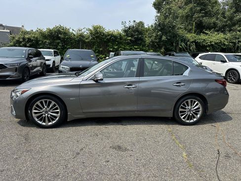 Used 2019 INFINITI Q50 Luxe w/ Essential Package (3.0T Luxe) AWD/4WD image 6