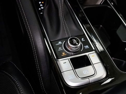 Used 2024 Kia Telluride SX image 25