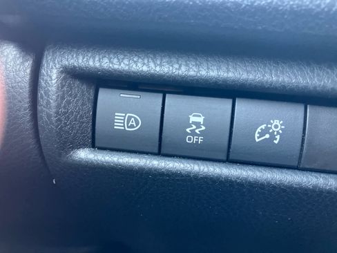 Used 2025 Toyota Camry XLE FWD image 14