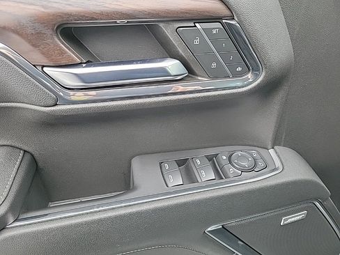 Used 2024 GMC Sierra 1500 SLT w/ SLT Convenience Package image 6