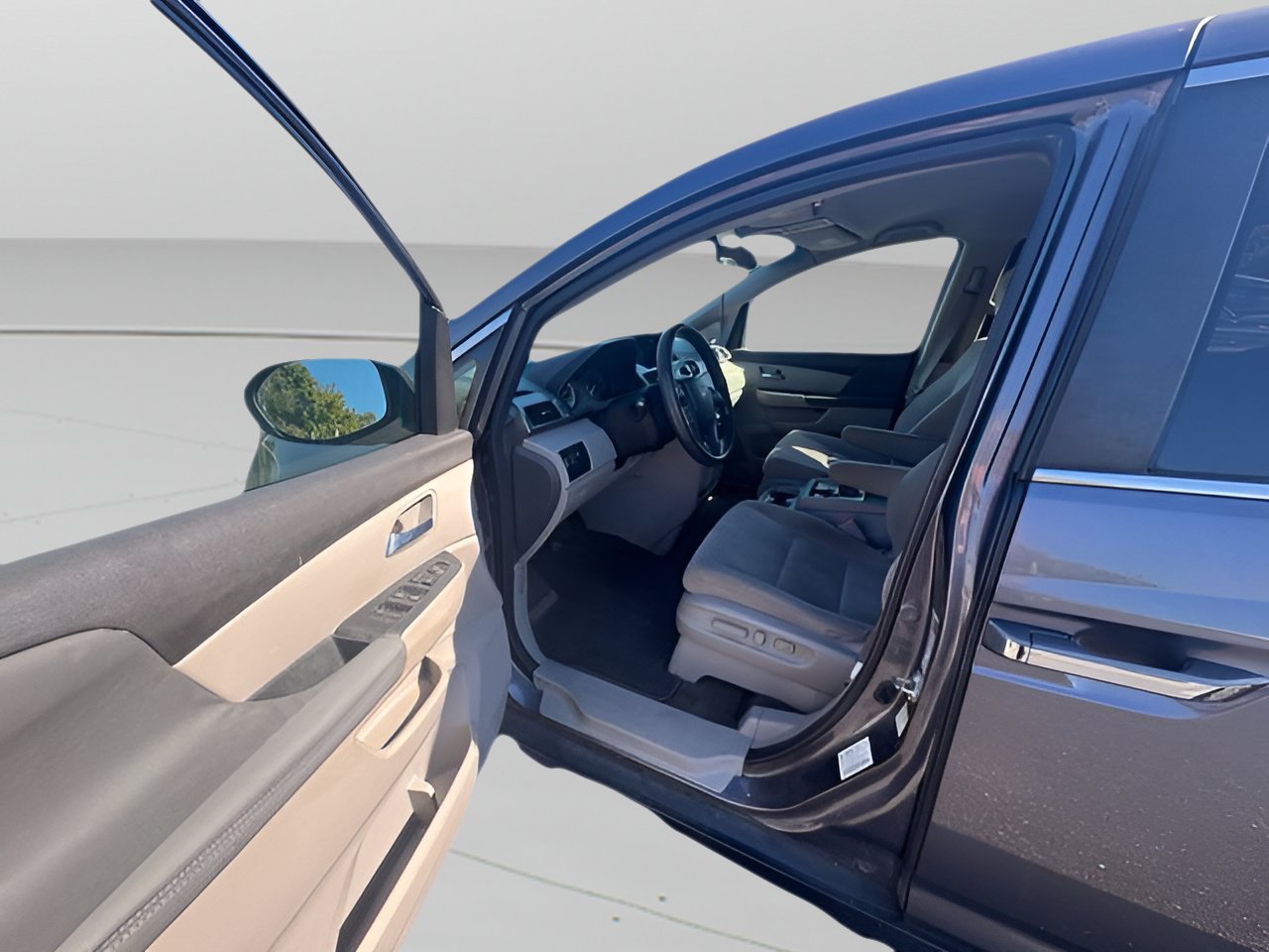 Used 2015 Honda Odyssey EX image 15