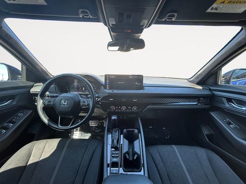 Used 2023 Honda Accord Sport image 11