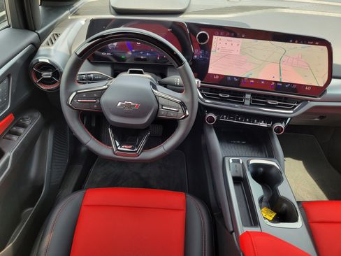 New 2025 Chevrolet Equinox EV RS w/ Active Safety Package 3 image 13