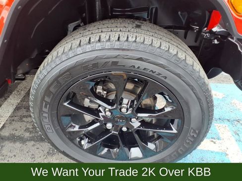 Used 2021 Jeep Wrangler Unlimited Sahara image 30