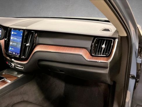 Certified 2023 Volvo XC60 B5 Plus w/ Climate Package AWD/4WD image 25