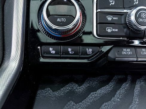 Used 2023 GMC Yukon Denali image 43