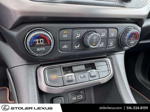Used 2022 GMC Acadia AT4 w/ Technology Package AWD/4WD image 37