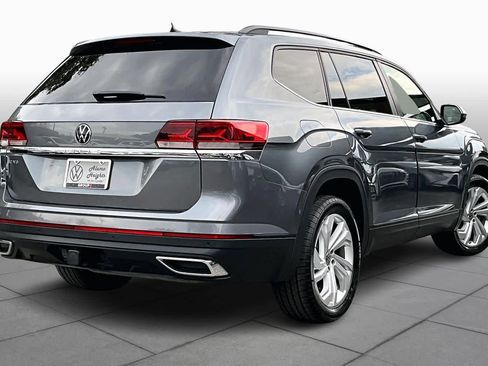 Certified 2023 Volkswagen Atlas SE image 13