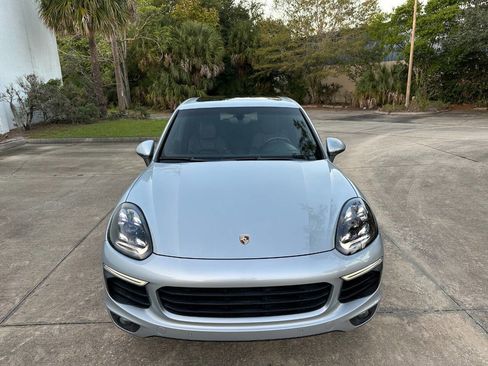 Used 2016 Porsche Cayenne image 10