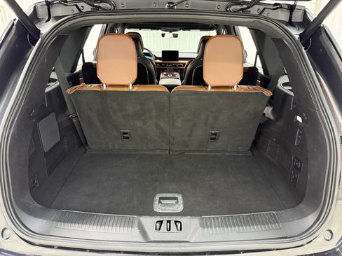 Used 2022 Lincoln Aviator Reserve w/ Equipment Group 201A AWD/4WD image 18