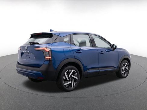 Used 2026 Nissan Kicks SV FWD image 9