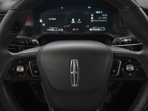 Used 2024 Lincoln Aviator Reserve w/ Equipment Group 201A image 27