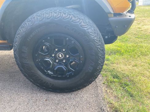 Used 2021 Ford Bronco First Edition AWD/4WD image 4