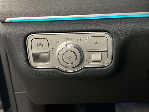 Certified 2023 Mercedes-Benz GLS 450 4MATIC image 21