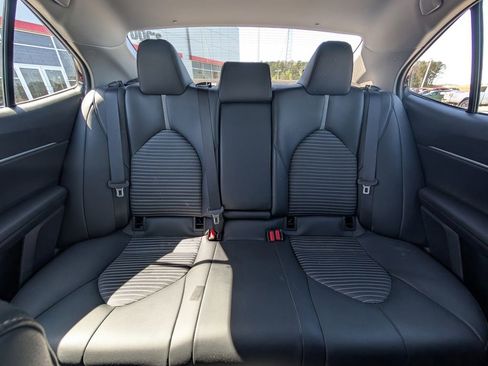 Used 2023 Toyota Camry SE image 23