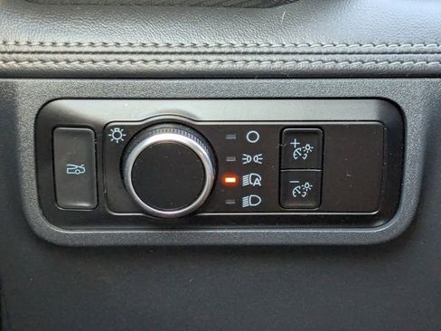 Used 2024 Ford Mustang Premium image 32