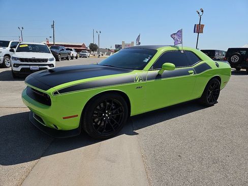 Used 2023 Dodge Challenger R/T Scat Pack w/ T/A Package RWD image 2